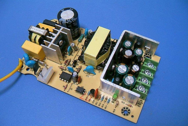 查看電容器的技術指標有哪些？
